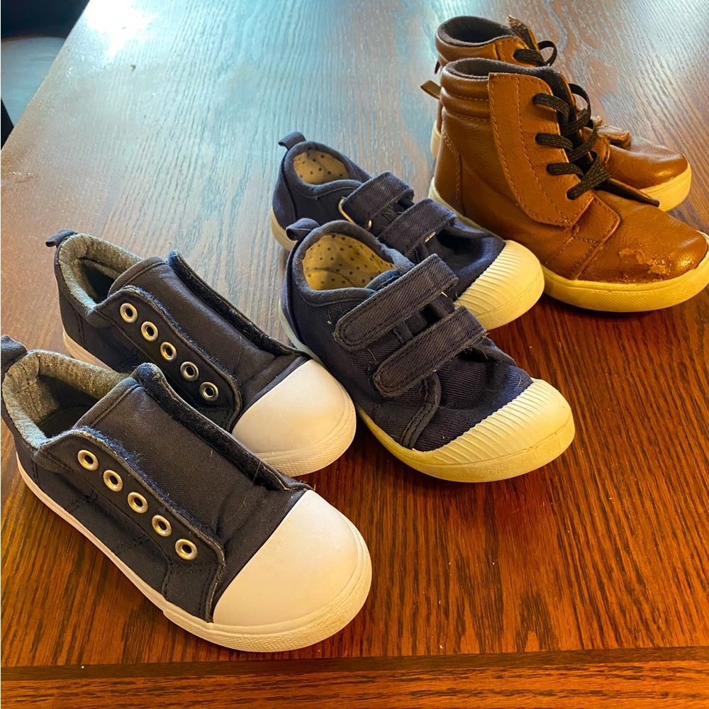 3 pairs boys sneakers/boots: 1 pair tan ankle boots & 2 navy canvas Cat & Jack